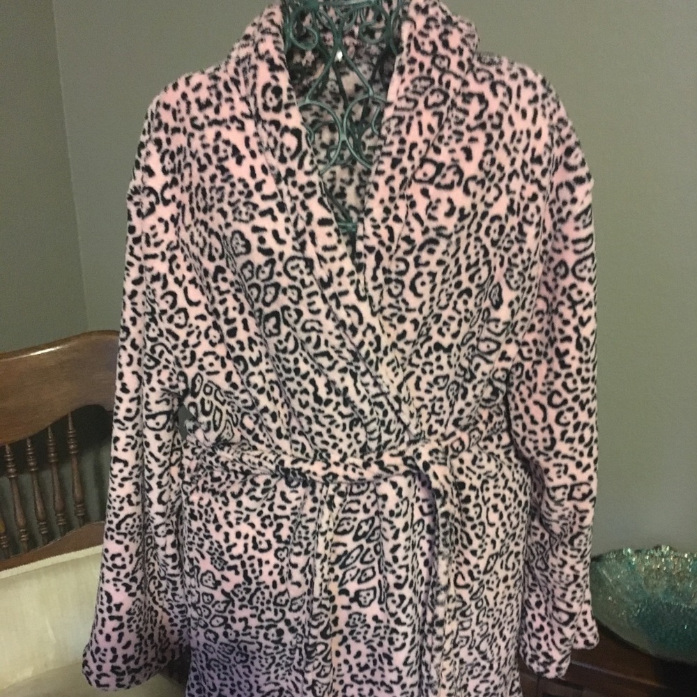 ULTA pink leopard print robe